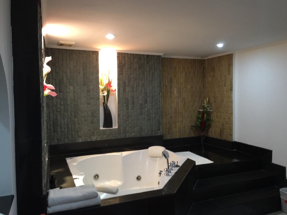 Galaxy Suites Pattaya Dış mekan fotoğraf